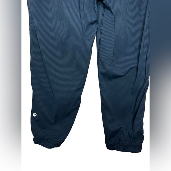 Lululemon Dance Studio Crop II Pants Size 2 Black - Picture 8 of 10